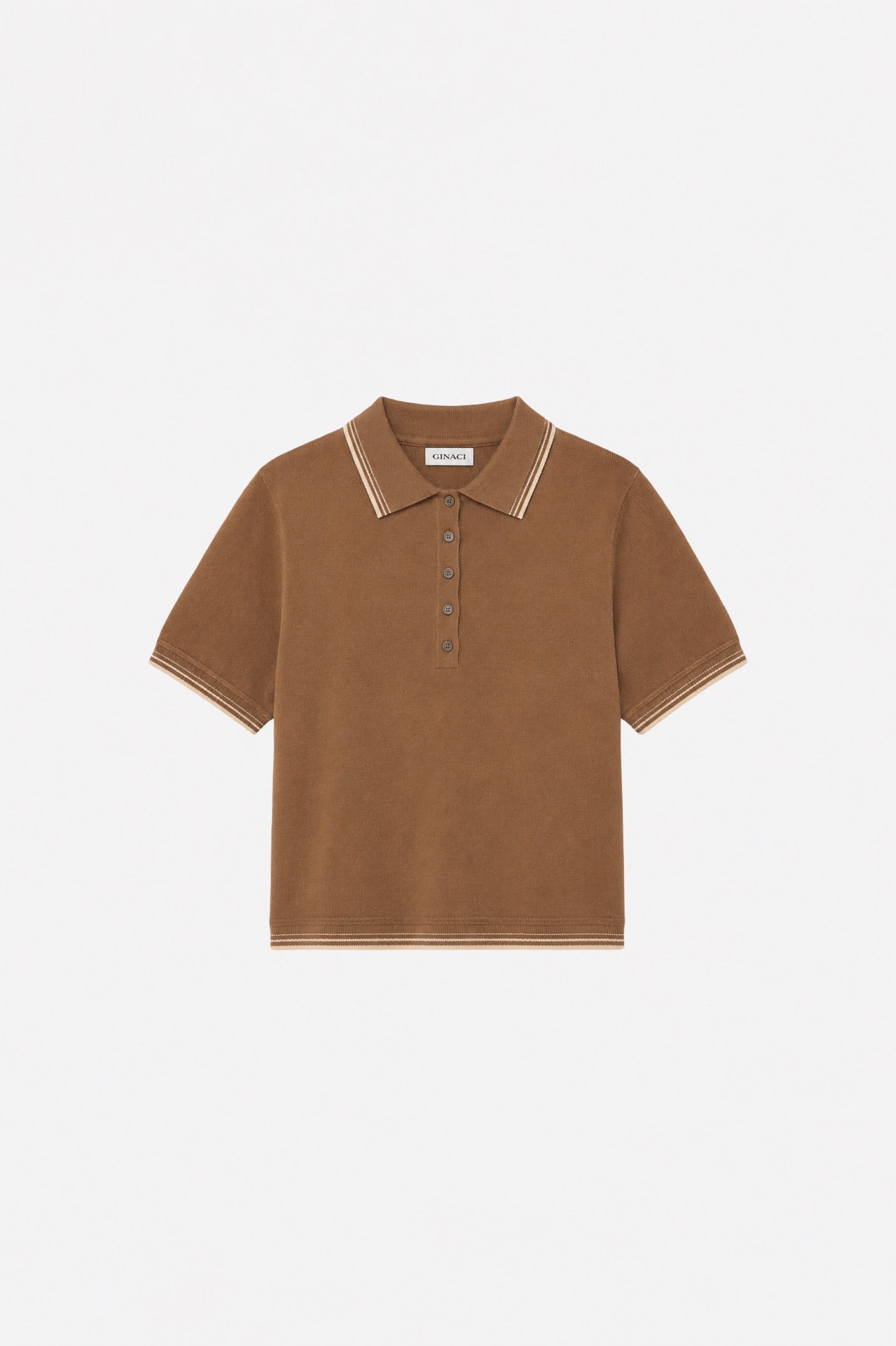 Kahverengi polo yaka triko by Ginaci Türkiye, close-up of soft knit fabric and classic collar on a casual men's sweater