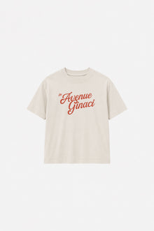 Light beige oversized cotton T-shirt from Ginaci Türkiye, casual fit, soft fabric, displayed on a plain background.