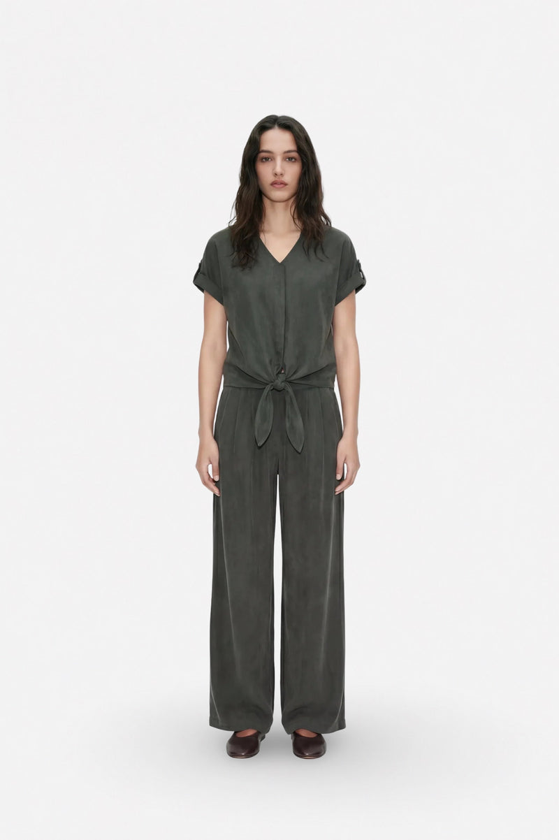 Ginaci Türkiye premium haki Tencel fabric minimal top with tie detail, stylish and comfortable for casual wear.