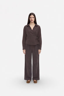 Brown Tencel fabric wrap-around kimono blouse by Ginaci Türkiye featuring a V-neck and crisscross design.
