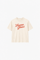Cream-colored oversize cotton T-shirt from Ginaci Türkiye featuring a relaxed fit and soft fabric.