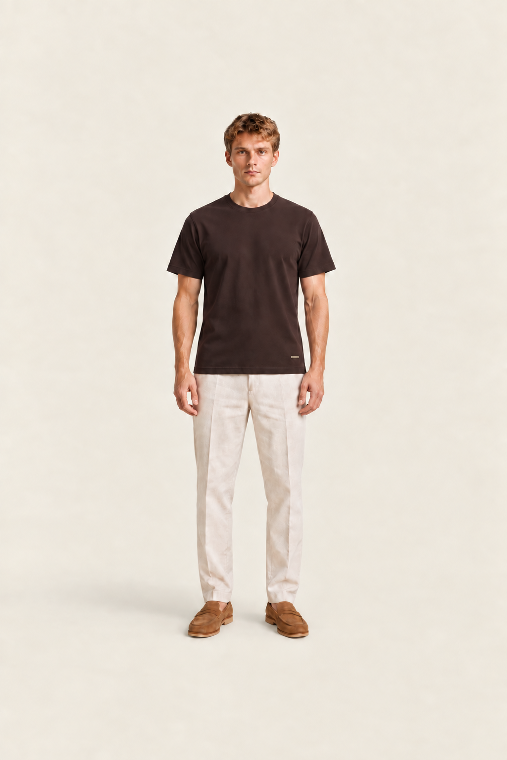 Brown basic T-shirt by Ginaci Türkiye, featuring a comfortable fit and simple design, shown on a plain background.